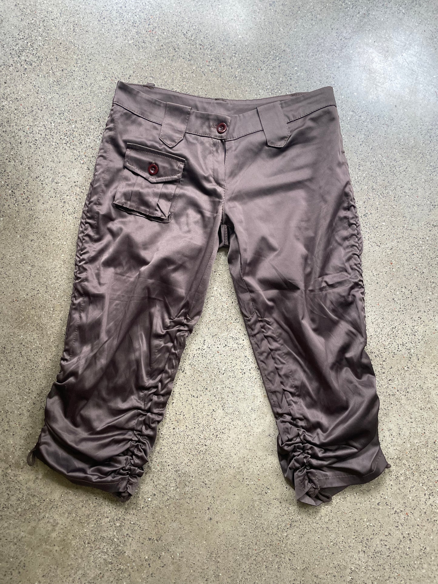 Gathered capris