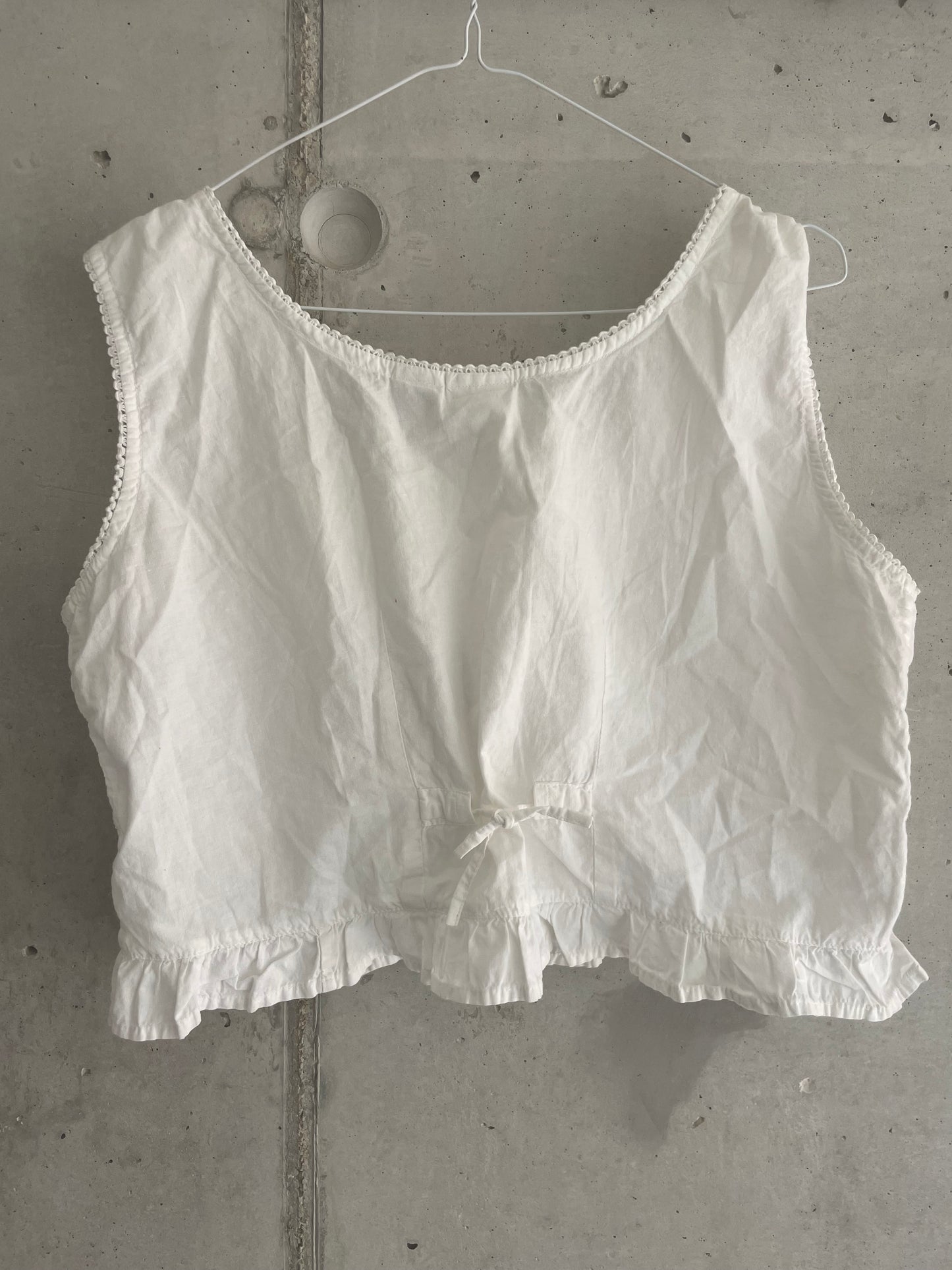 Cotton & lace vest