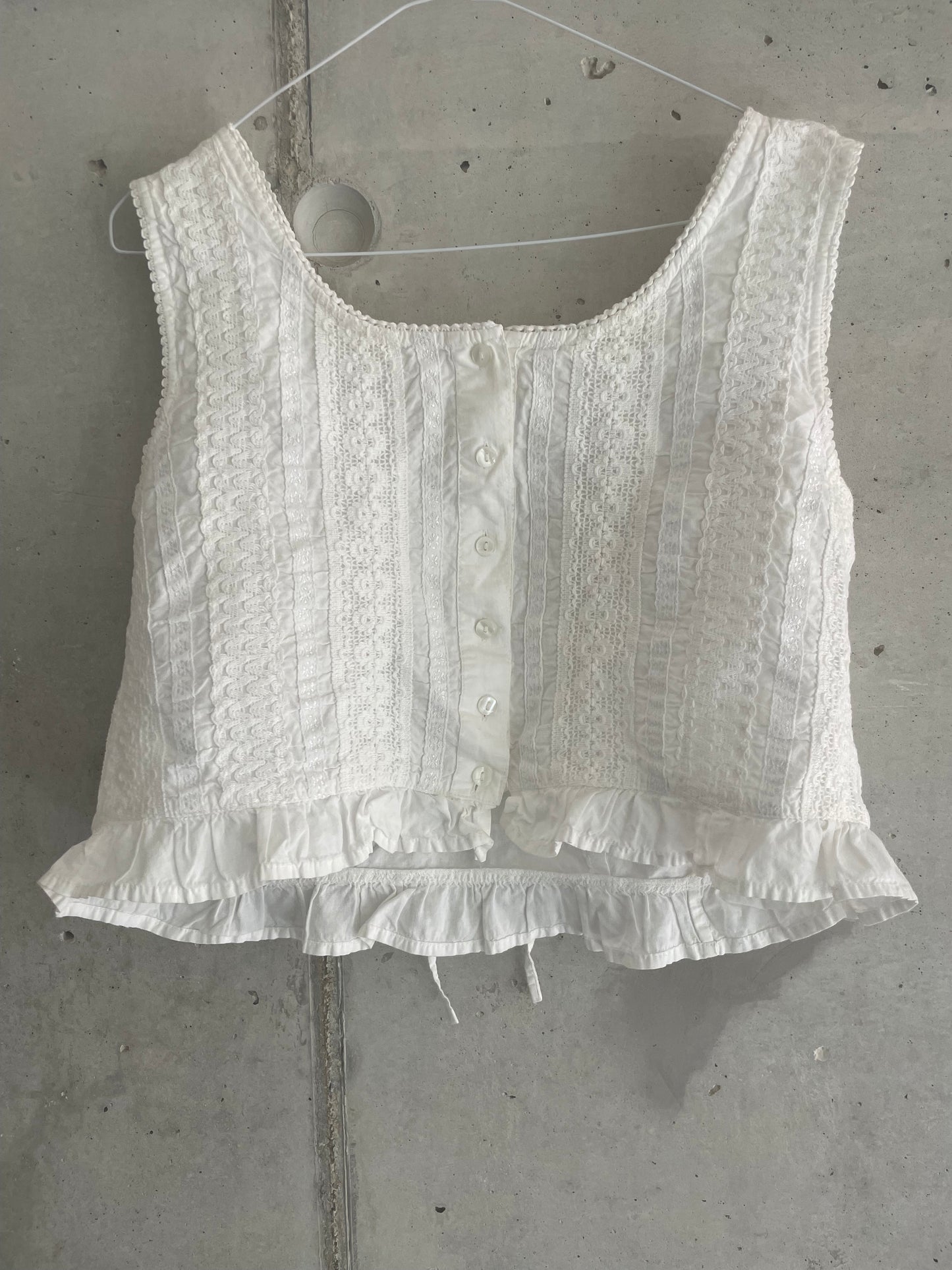 Cotton & lace vest