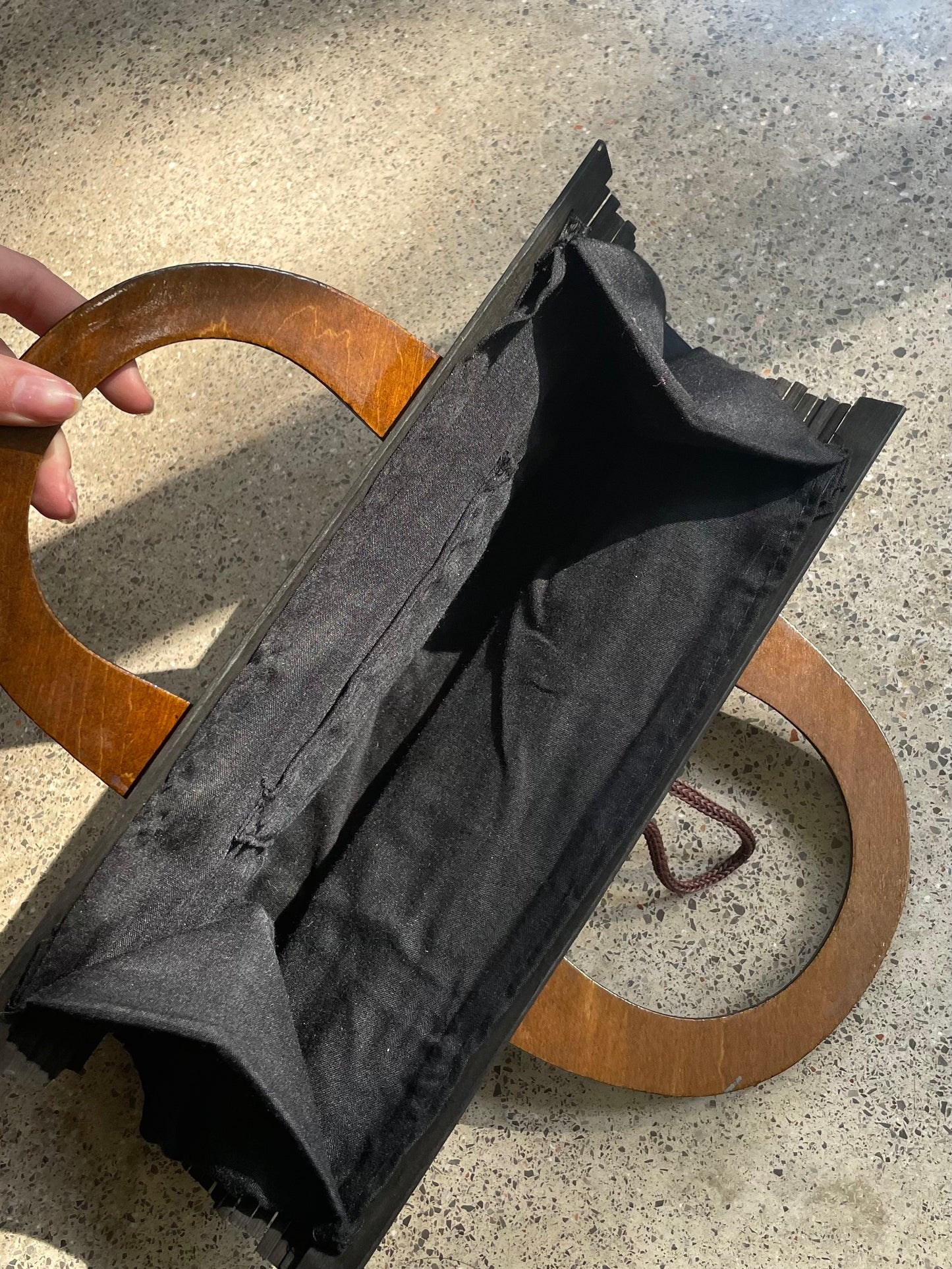 Wooden clutch