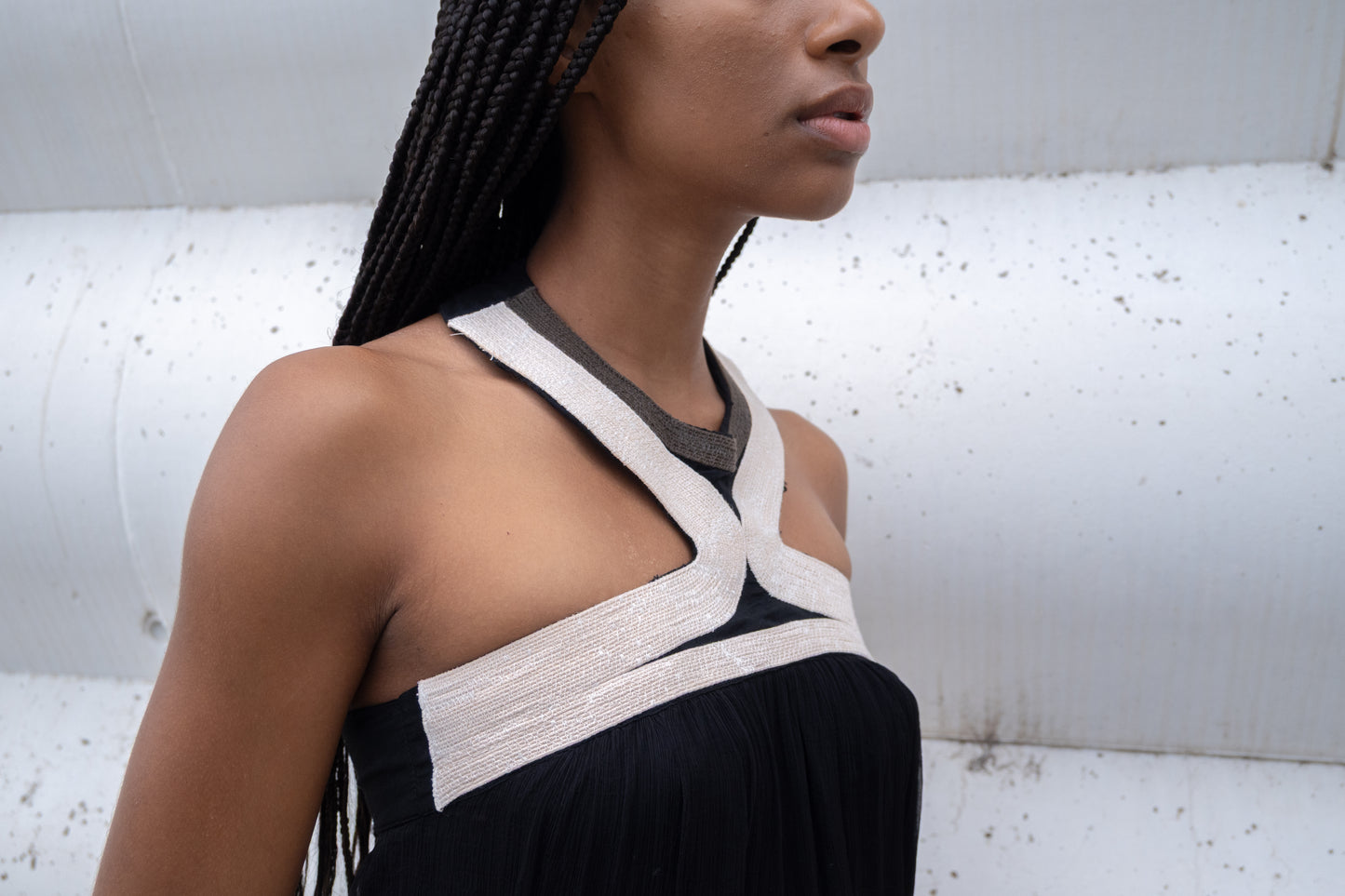 Contrasted jute and muslin mini dress